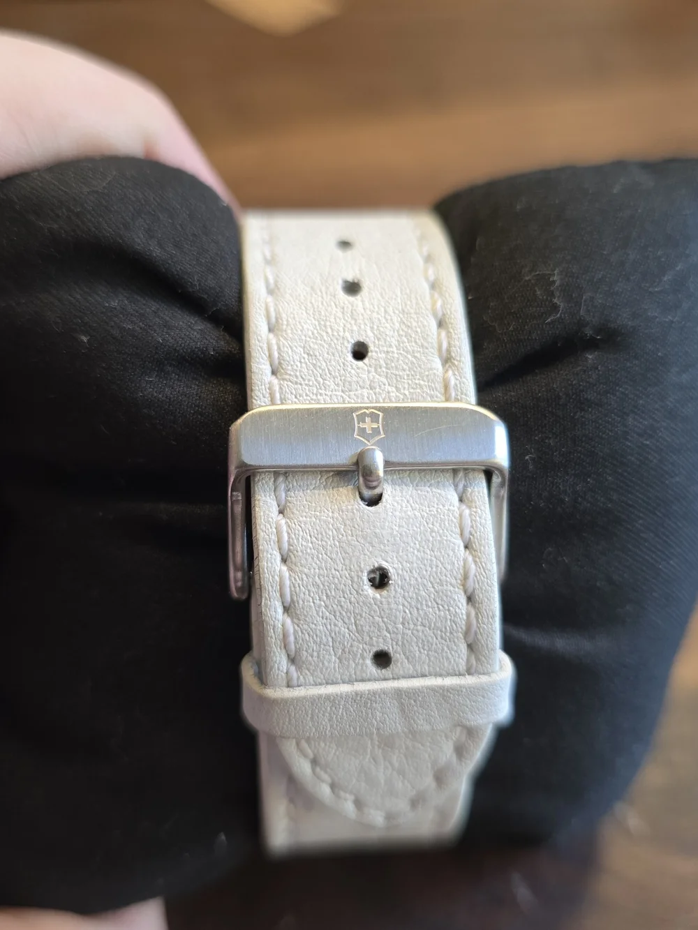 Victorinox classic swiss